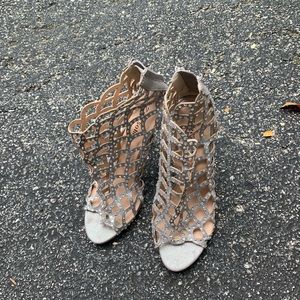 Silver shoes with rhinestone & back zipper